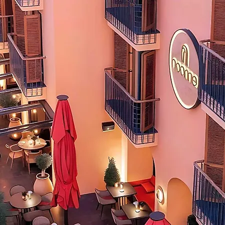 Roome Hotel 4*